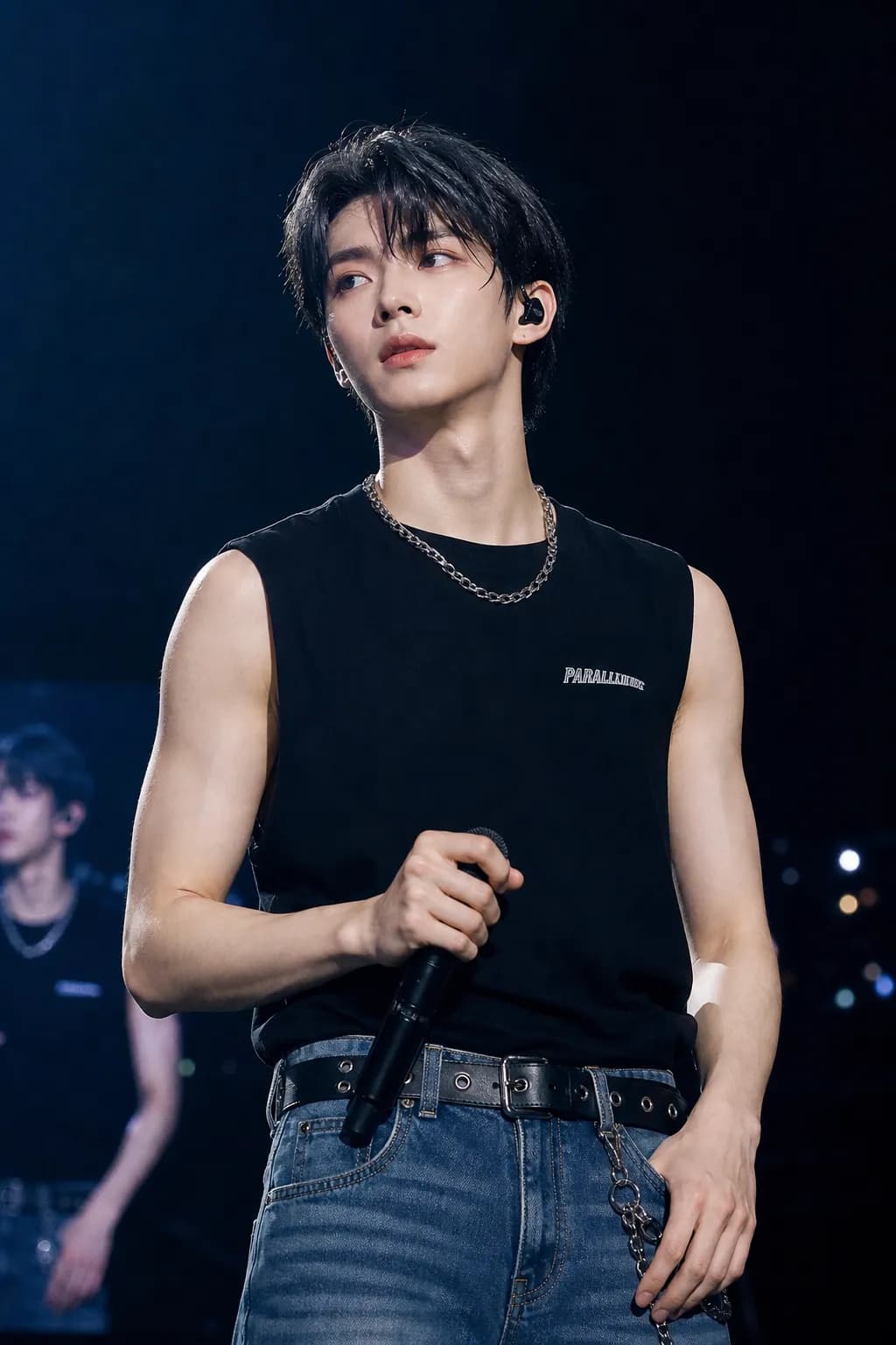 Concert Zoom Fix AI photo look