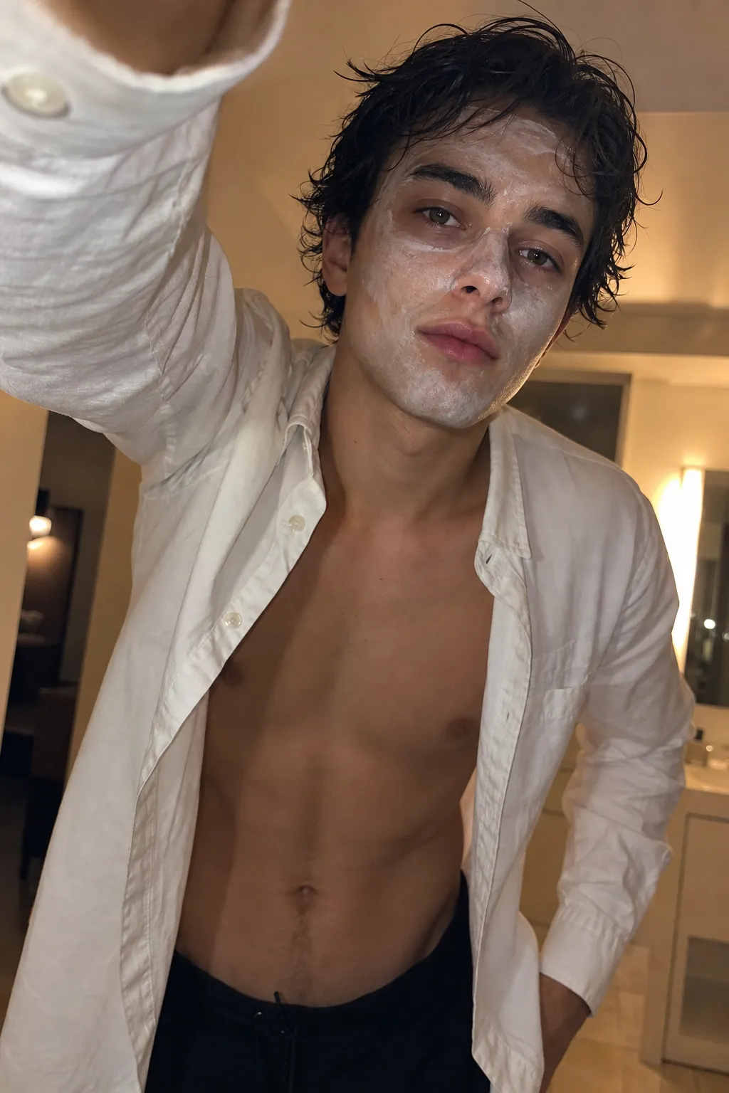 Skincare Mask Selfie AI photo look